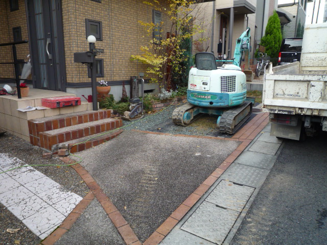 京都府八幡市　Ｓ邸　外構リフォーム工事　　駐車場工事 イメージ画像