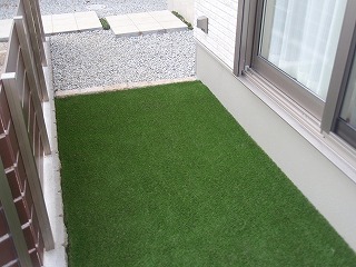 奈良市　Ｋ邸　ガーデン工事　人工芝　レンガ花壇 イメージ画像