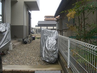 奈良市　Ｓ邸　外構リフォーム工事　床石張り　サンクテラス Before画像