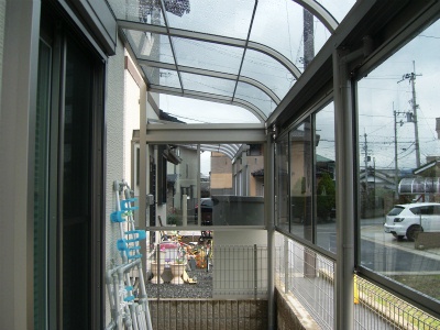 京都市　リフォーム外構工事　カーポート　跳ね上げゲート イメージ画像