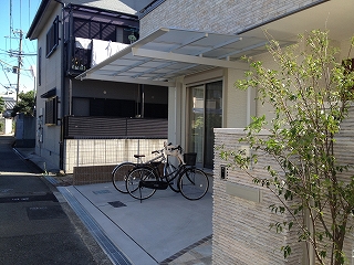 大阪市　Y邸　新築外構工事　カーポート　タイル門柱 イメージ画像