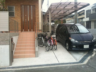 奈良市　新築外構工事　カーポート　機能門柱 After画像