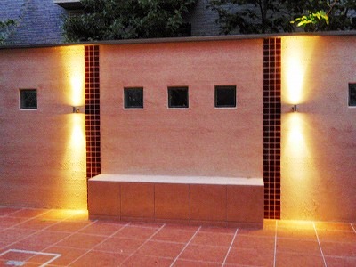 奈良市　ガーデン工事　オリジナルテラス・開閉シェード・ベンチ付タイルテラス イメージ画像
