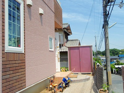 生駒市　リフォーム外構工事　テラス　玄関網戸設置 Before画像