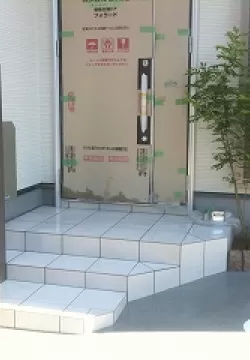 枚方市　M邸　機能門柱　シンプルラインのサムネイル