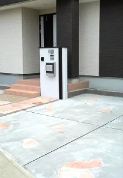 綴喜郡　Ｉ邸　新築外構工事　シンプル門柱のサムネイル