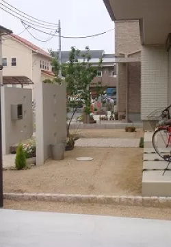 桜井市　リフォーム外構工事　お庭工事　乱形テラスのサムネイル