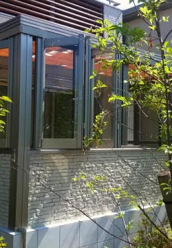 大阪府四条畷市　Ｎ邸　ガーデンルーム工事　ＴＯＥＸ（ＬＩＸＩＬ）暖蘭物語腰壁タイプのサムネイル