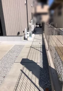 防犯性と収納力を兼ねたシャッター付き倉庫を設置｜奈良・京都エリア対応のサムネイル